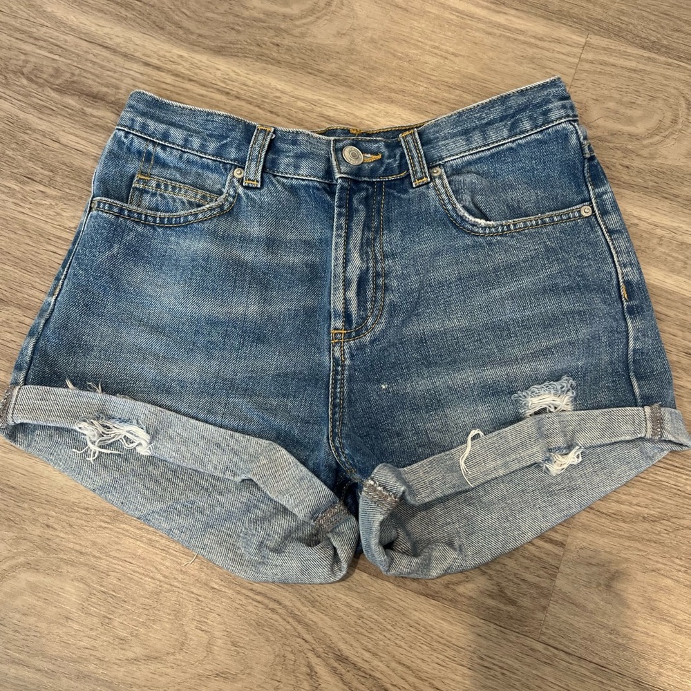 TOPSHOP HIGH WAISTED DENIM SHORTS SIZE US 4